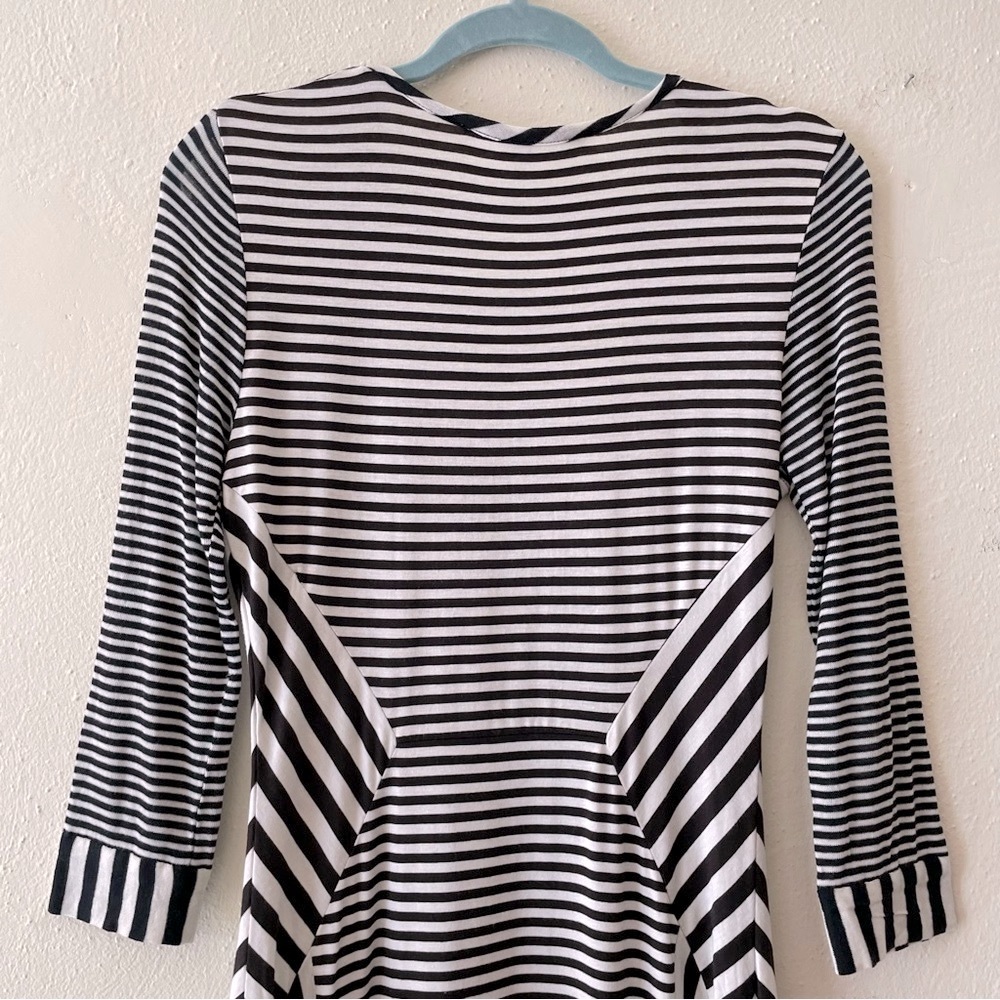 Diane Von Furstenberg Black and White Striped Long Sleeve Dress - Picture 7 of 13
